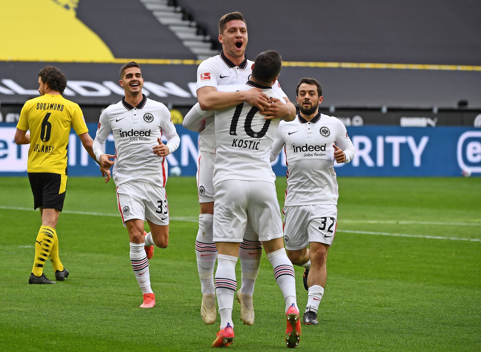 Ο Σίλβα έκανε εφιάλτες τα όνειρα της Ντόρτμουντ για τα αστέρια (vid)