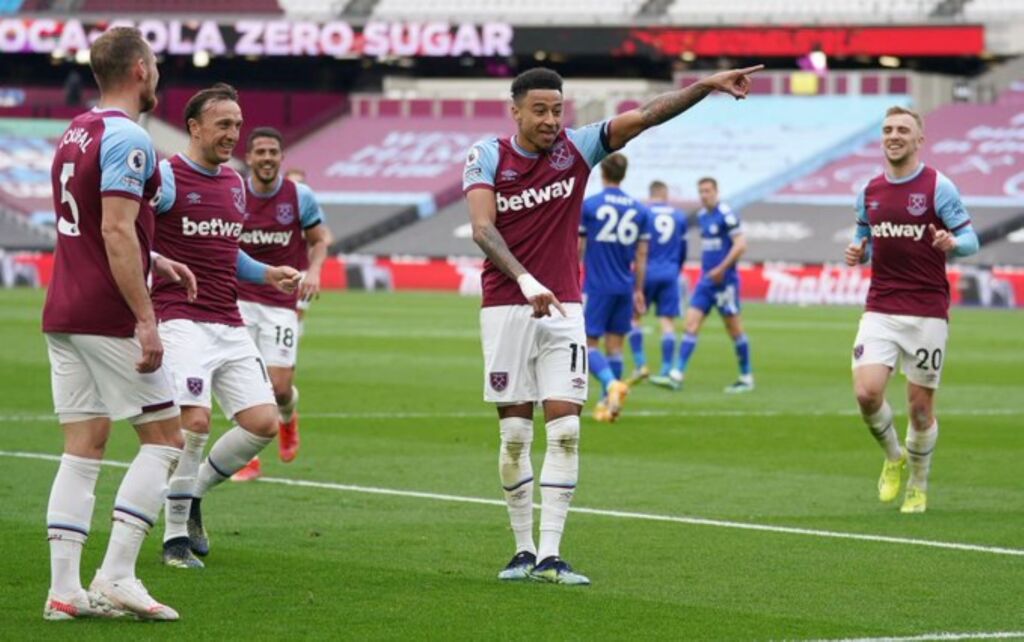 «Καυτός» Λίνγκαρντ πληγώνει και τις «Αλεπούδες» (vid)