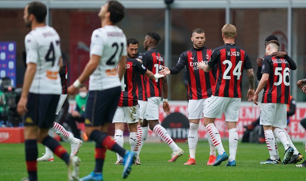 Νίκησε και συνεχίζει να κυνηγά όσες ελπίδες έχει η Μίλαν! (vid)