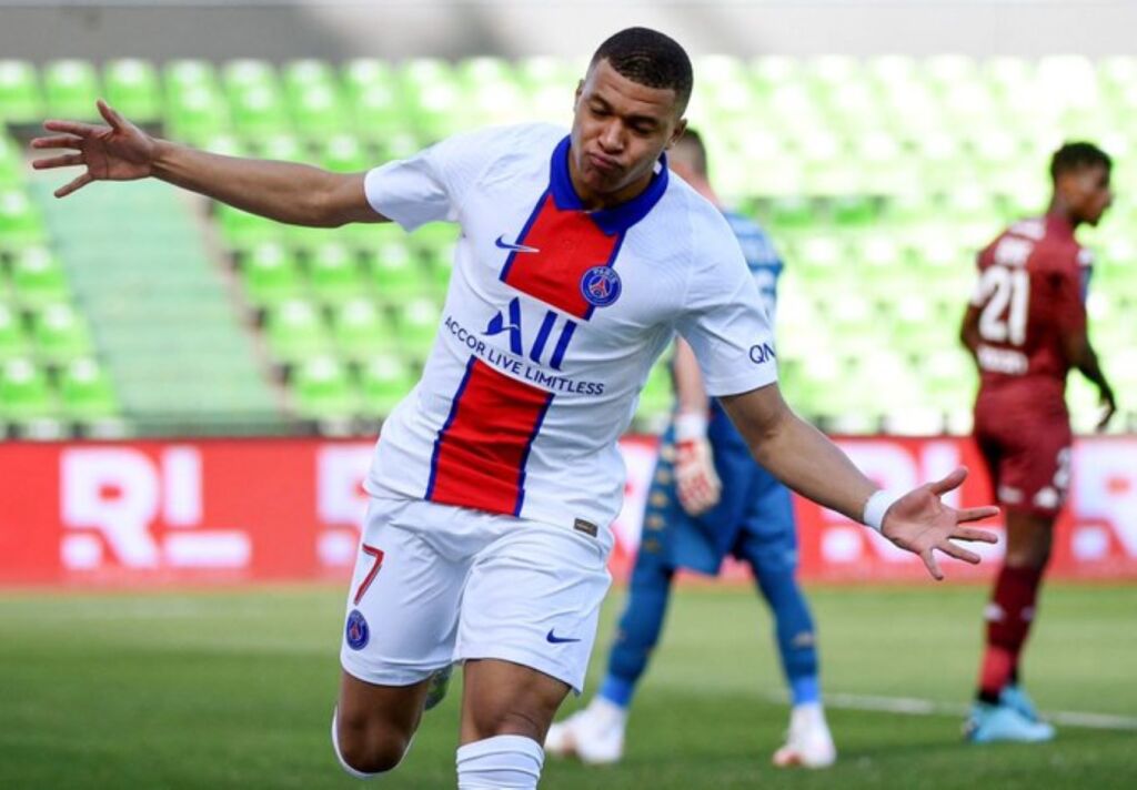 Ασταμάτητος Μπαπέ – Δίμπαλο και στη Μετς (vid)