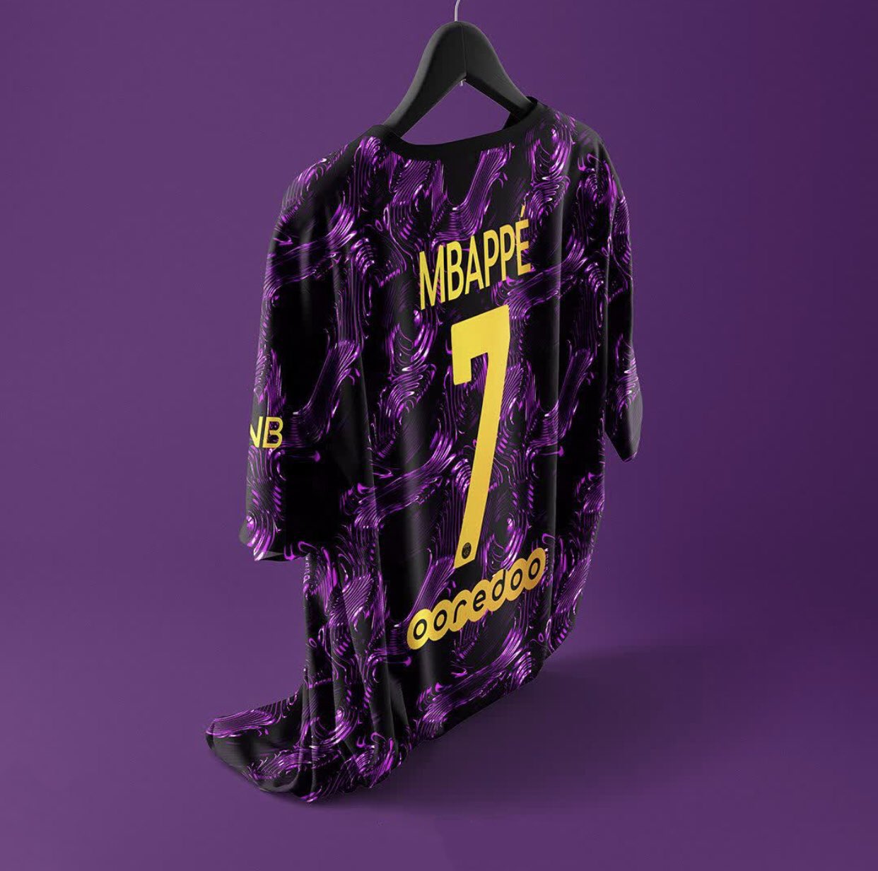 Ακραία χρώματα μακριά από το "σπίτι" της για την Παρί!