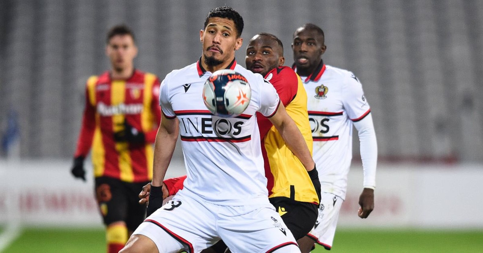 Η Άρσεναλ είχε ένα… τέρας στην άμυνά της και το έδωσε!