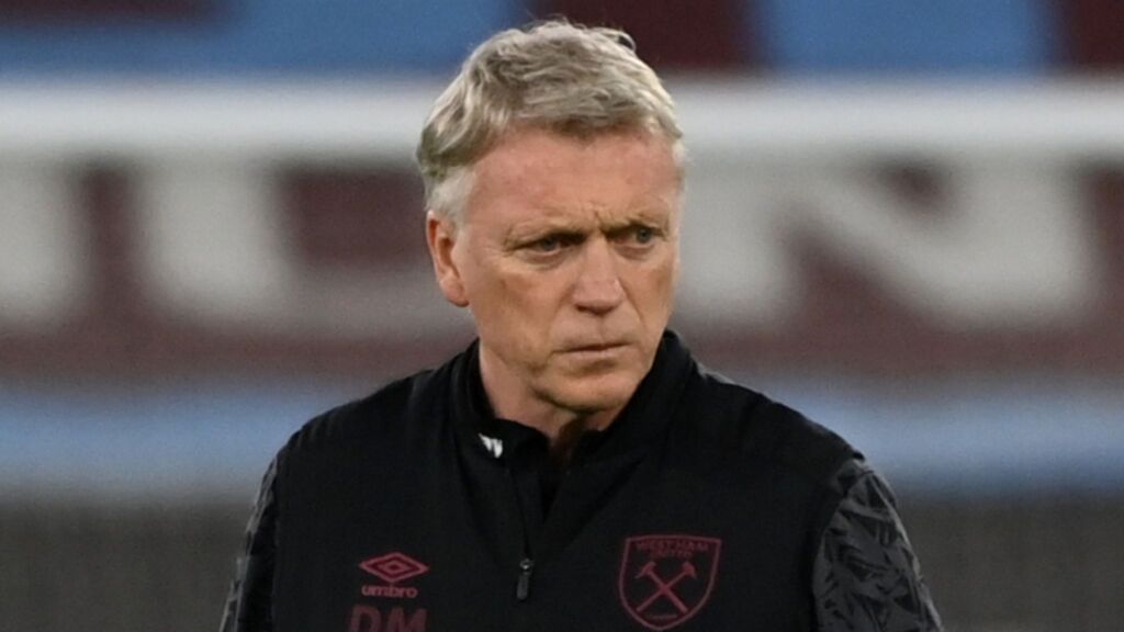 Μόγες: «Να μπουν στην Πρέμιερ Λιγκ Σέλτικ και Ρέιντζερς»