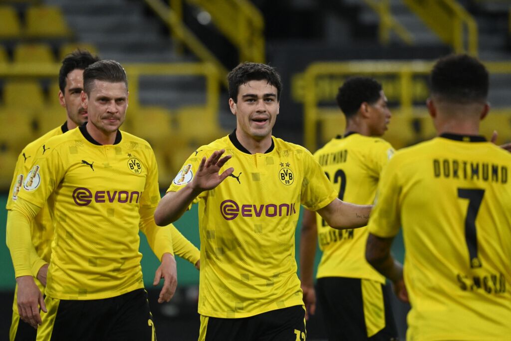 Στον τελικό με αέρα και στυλ η Ντόρτμουντ! (vid)