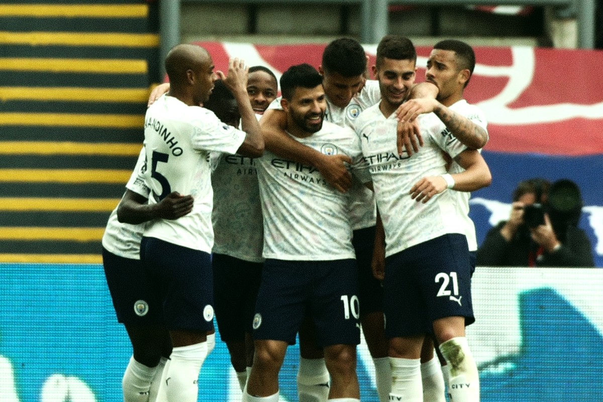 Υγιεινός περίπατος για τους «πολίτες» στο Λονδίνο (vid)