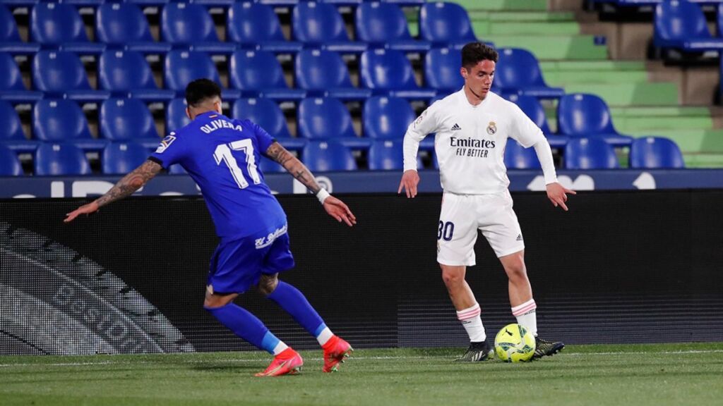 Πιτσιρικάς της δεύτερης ομάδας της Ρεάλ έβαλε… γκολάρα από το κέντρο! (vid)