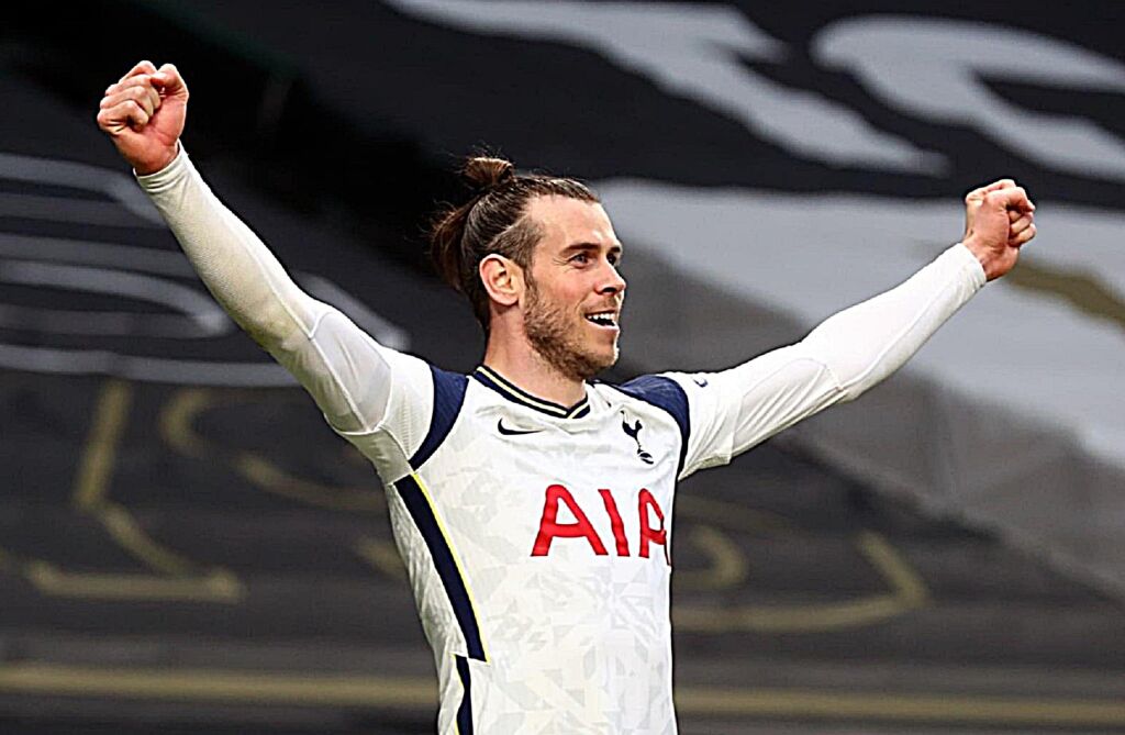 Ο… τελειωμένος Μπέιλ έβαλε τα γυαλιά σε όλους!