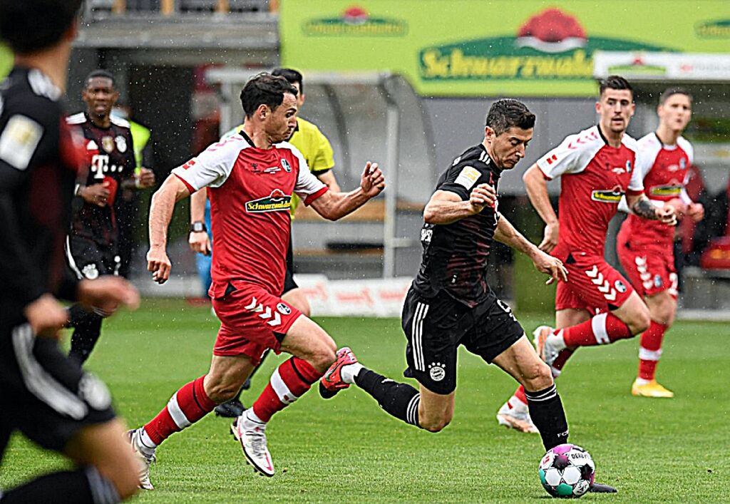 Η Φράιμπουργκ «χάλασε» τον 40άρη Λεβαντόφσκι!