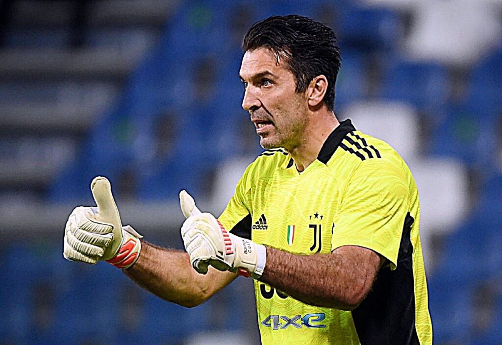 Μπουφόν: «Εκτός Ιταλίας το μέλλον μου»