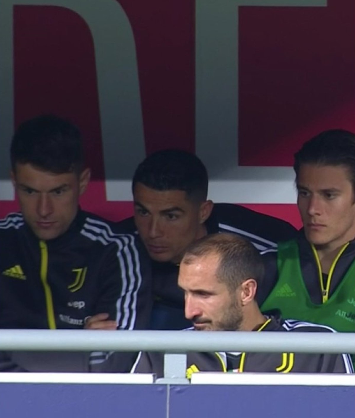 Ο Κριστιάνο “ζαλίστηκε” όταν σκόραρε η Νάπολι! (vid)