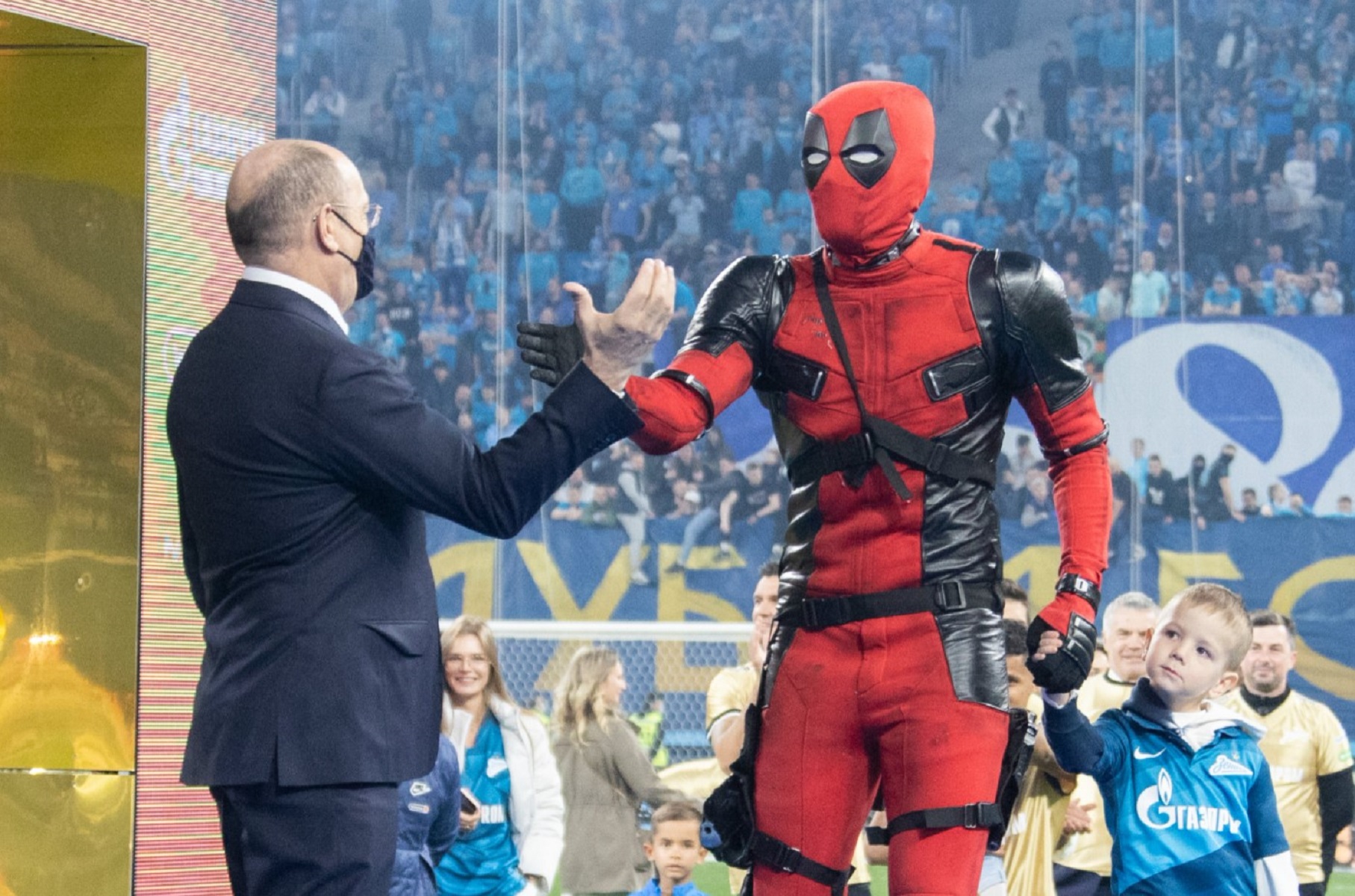 Ο Τζιούμπα σήκωσε το πρωτάθλημα της Ζενίτ ως… Deadpool! (pic)