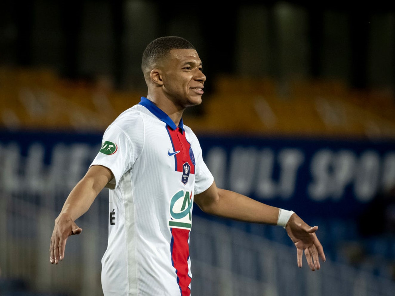 L’ Equipe: «Παιδικό όνειρο του Μπαπέ η Ρεάλ Μαδρίτης»