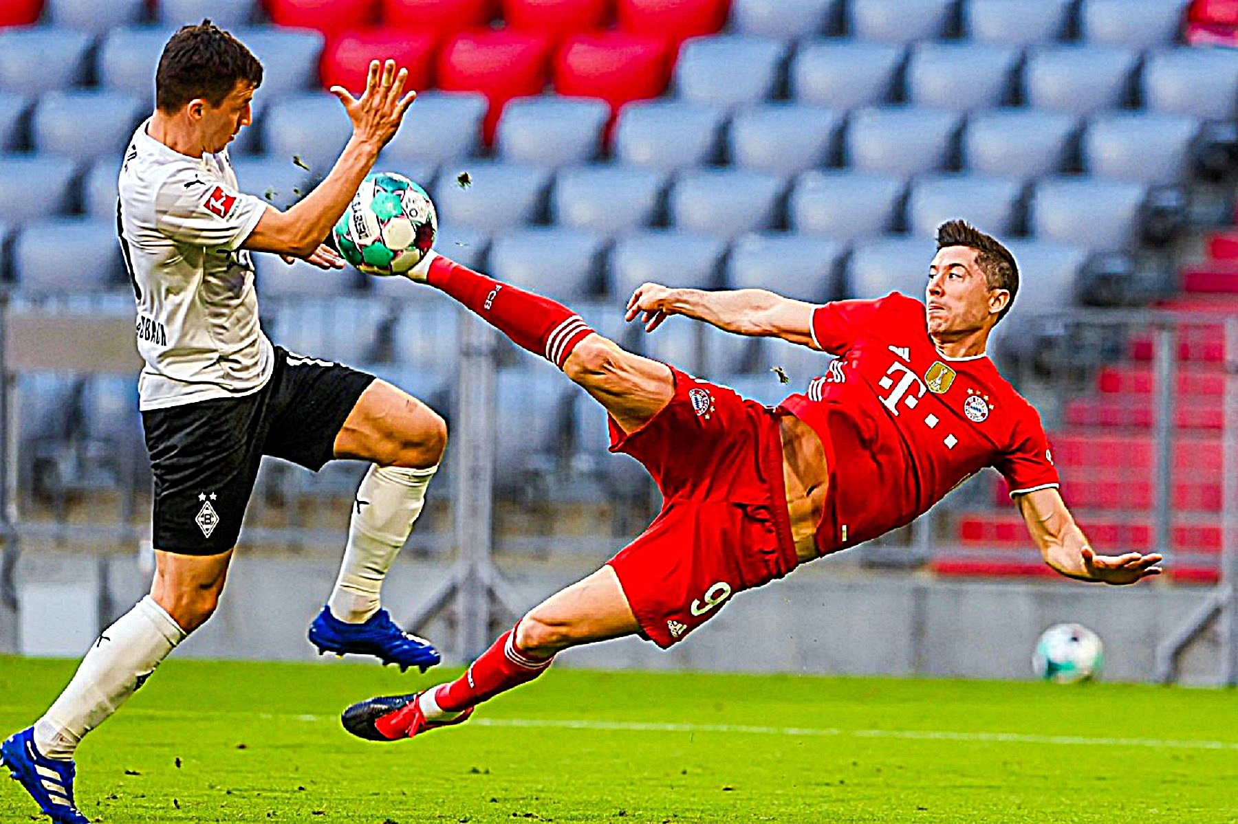 Η γκολάρα του Λεβαντόφσκι έγινε… logo της Bundesliga! (pic)