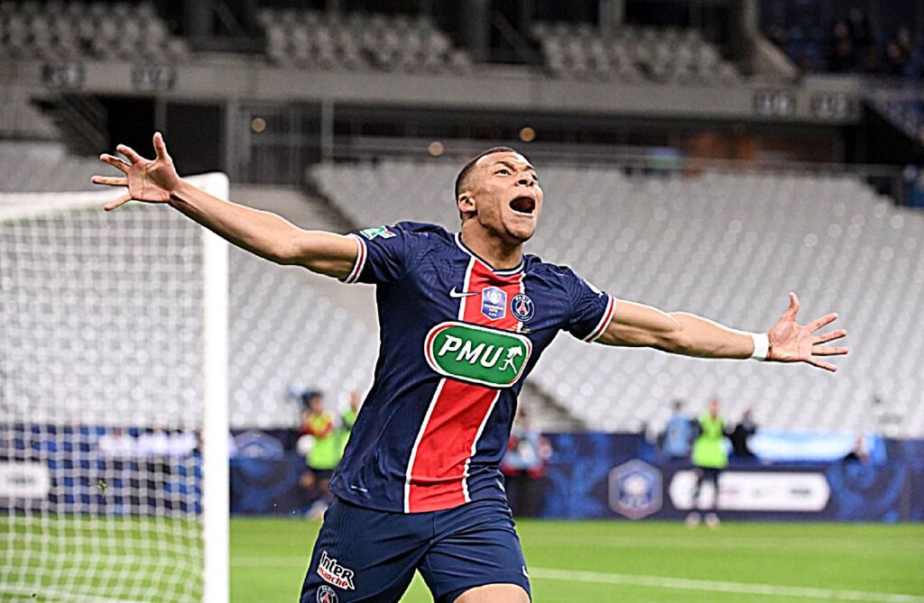 Με… εντολή Μπαπέ το κύπελλο στην Παρί! (vid)