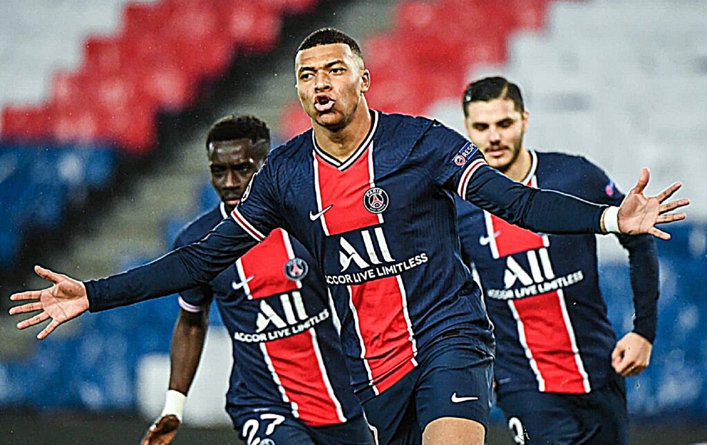 «Κέρβερος» ο Μπαπέ, προλαβαίνει τη Σίτι! (pic)