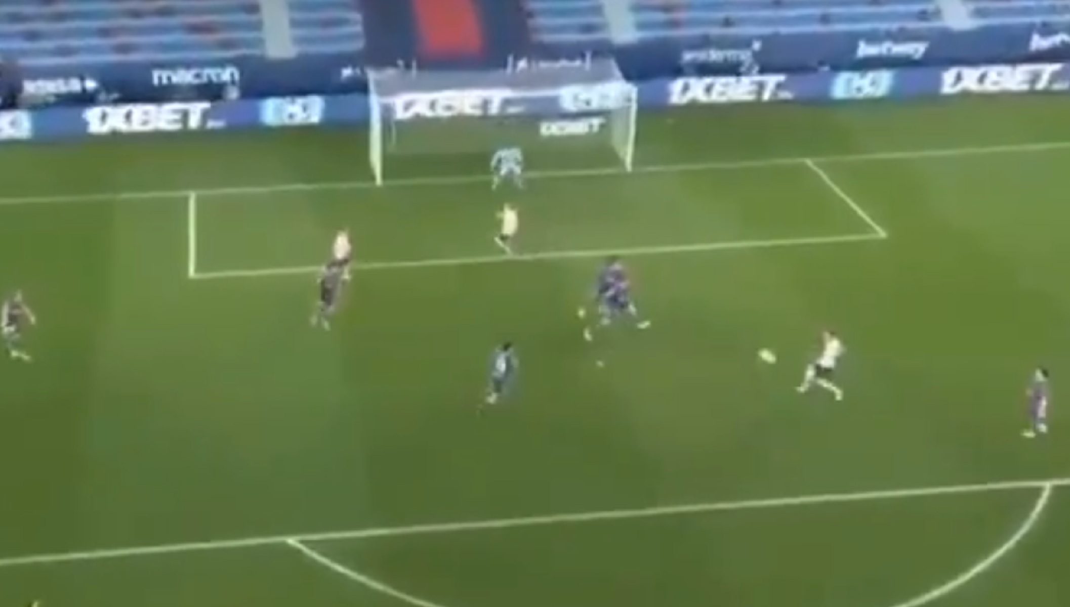 Γκολάρα ο Μέσι με γυριστό σουτ… ανακούφιση για την Μπαρτσελόνα (vid)