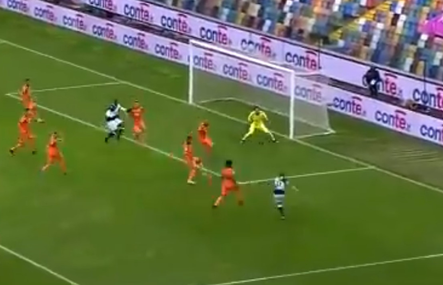 Ο Μολίνα έπιασε στον… ύπνο την άμυνα της Γιουβέντους! (vid)