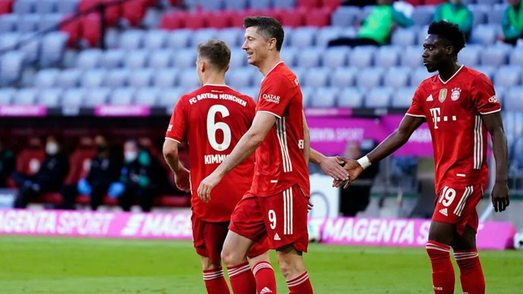 Μέγας είσαι Λεβαντόφσκι και θαυμαστά τα… γυριστά σου! (vid)