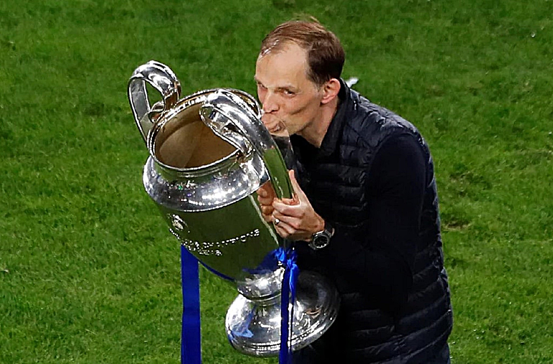 Ο Τούχελ το σήκωσε και περιμένει νέο συμβόλαιο!