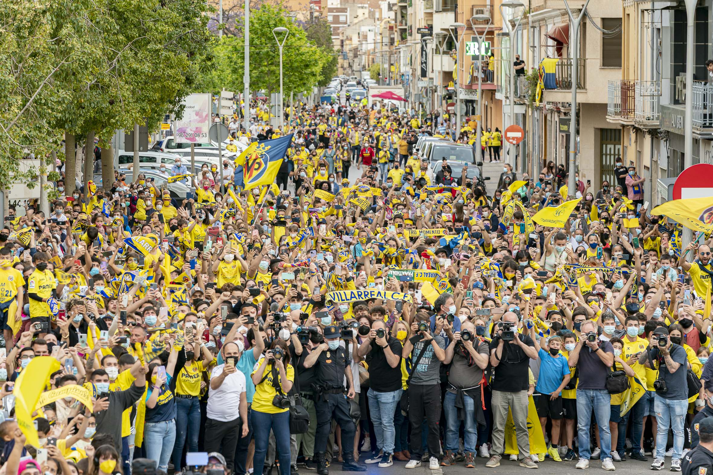 H Βιγιαρεάλ γράφει ιστορία και στους πανηγυρισμούς!