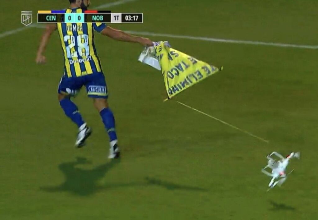 Παίκτης της Νιούελς… τρελάθηκε και έκανε κομμάτια ένα drone! (vid)