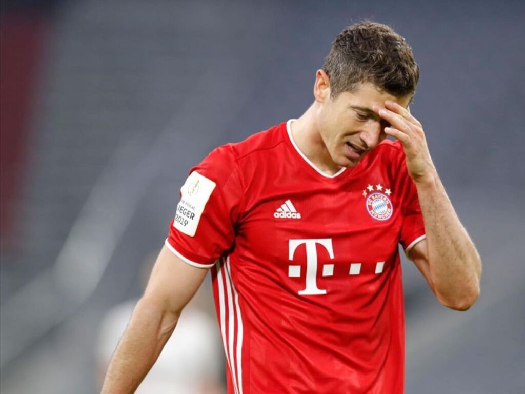 AS: Σκέφτεται να φύγει από την Μπάγερν ο Λεβαντόφσκι!