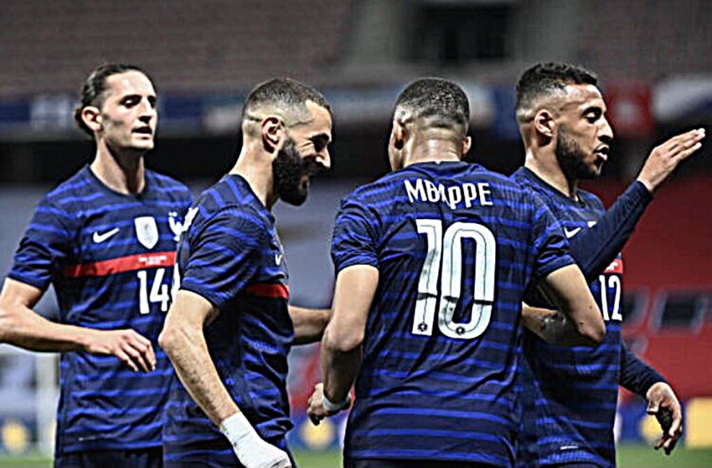 Σίφουνας η Γαλλία, προβληματίζουν Γερμανία κι Ολλανδία (vids)