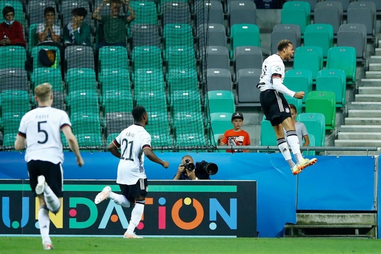 Σήκωσαν το Euro τα πιτσιρίκια της Γερμανίας! (pic)