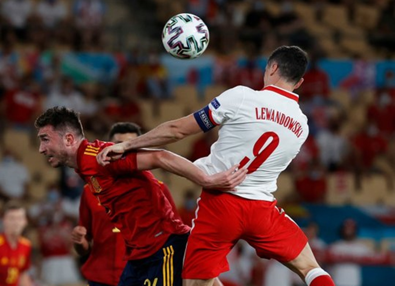 «Έσπασε το ρόδι» ο Λεβαντόφσκι! (vid)