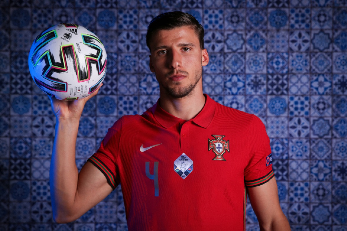 Μουρίνιο: «Κορυφαίος ο Ντίας, ιδανικός ο Σάντος»