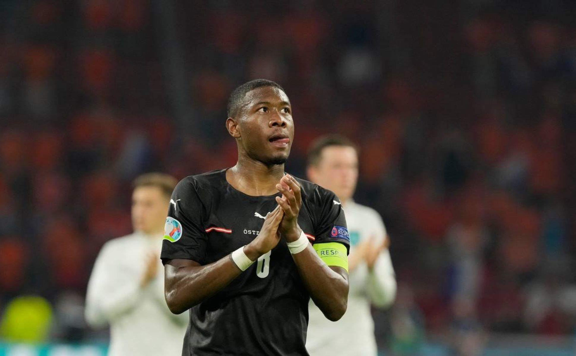 Μπορεί να τα κάνει... όλα ο Αλάμπα και μάλιστα πολύ καλά! 