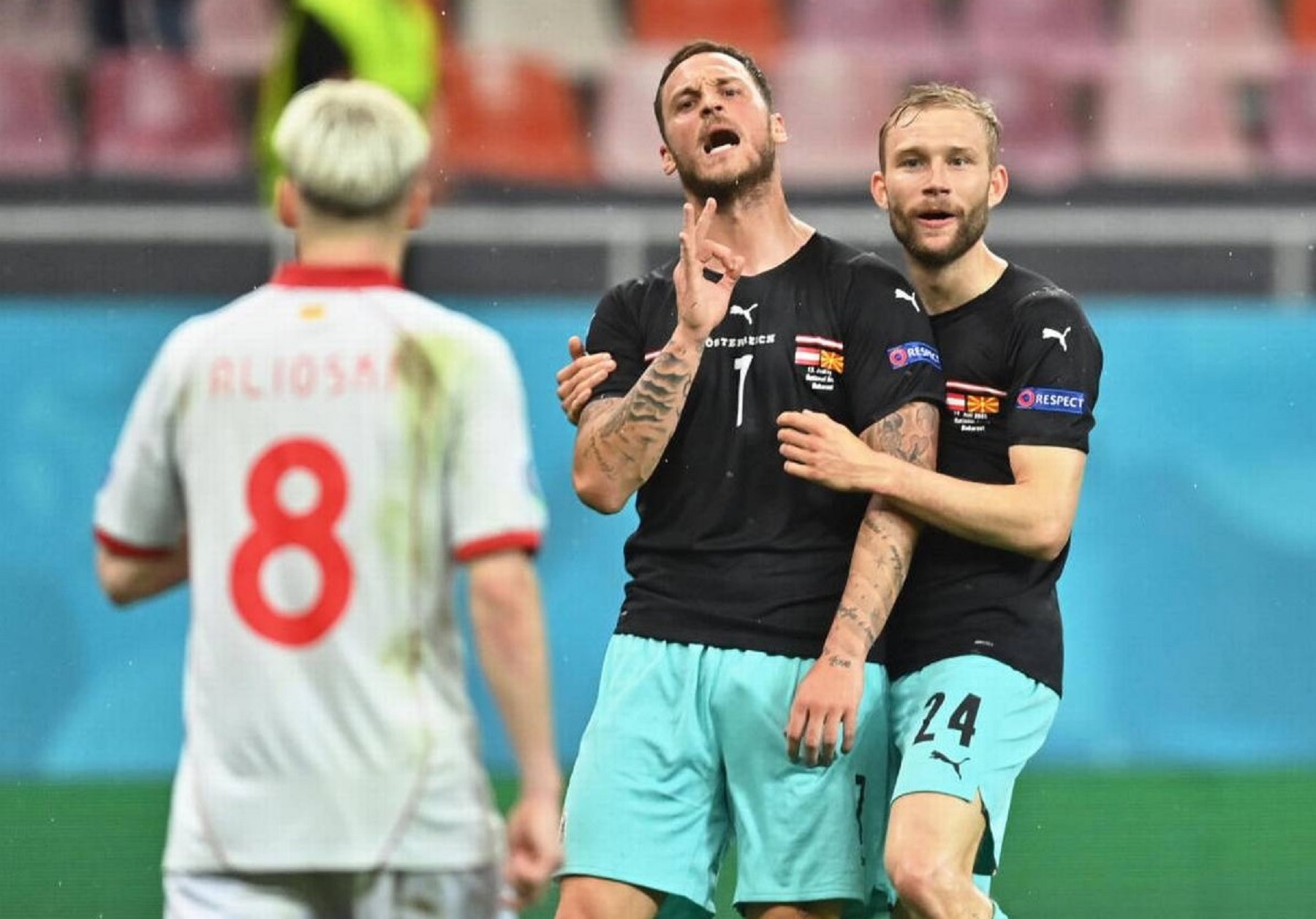 «Καμπάνα» στον Αρναούτοβιτς για τις ύβρεις του! (pic)