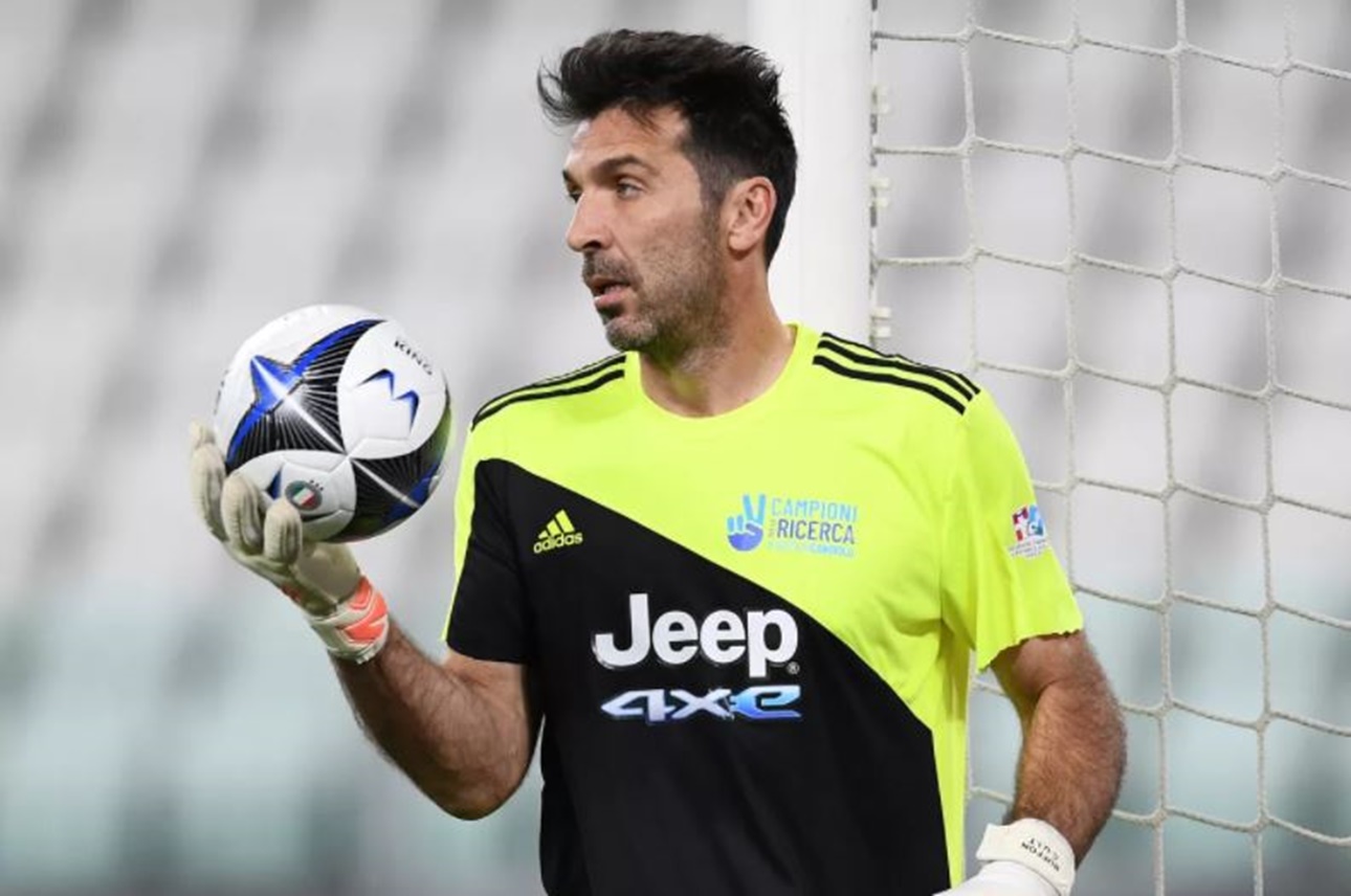 Μπουφόν: «Είπα όχι σε ομάδες Τσάμπιονς Λιγκ για την Πάρμα»