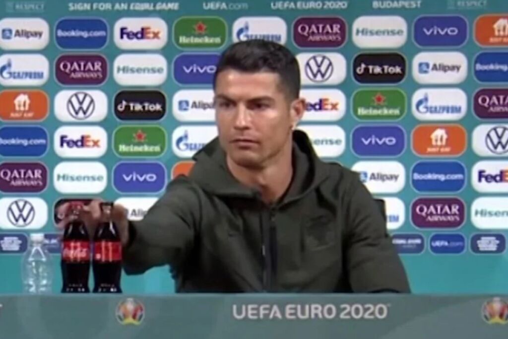 Ο Κριστιάνο «βύθισε» τις μετοχές της Coca Cola