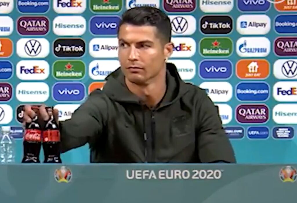 Ο εκνευρισμένος Κριστιάνο σνόμπαρε χορηγό του EURO (vid)