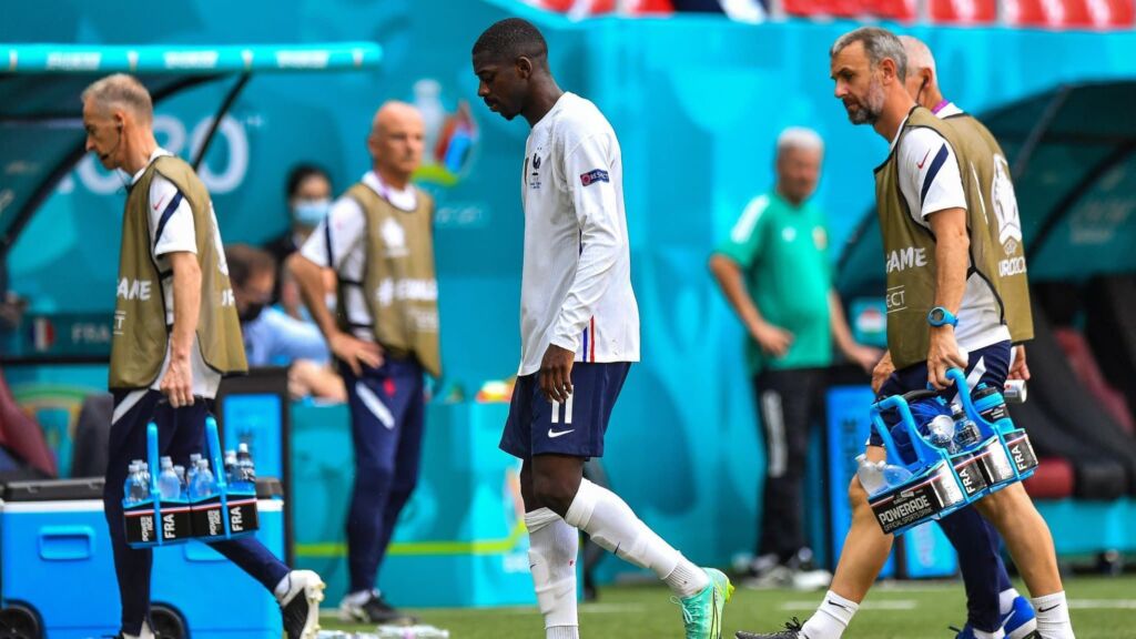 EURO τέλος για τον Ντεμπελέ – Αγωνία στην Μπαρτσελόνα