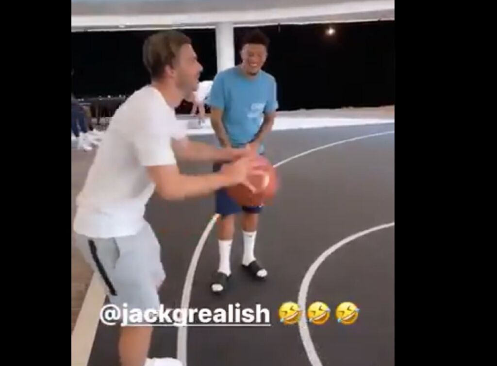 Ο Γκρίλις έπιασε μπάλα μπάσκετ και έριξε… τούβλο (vid)