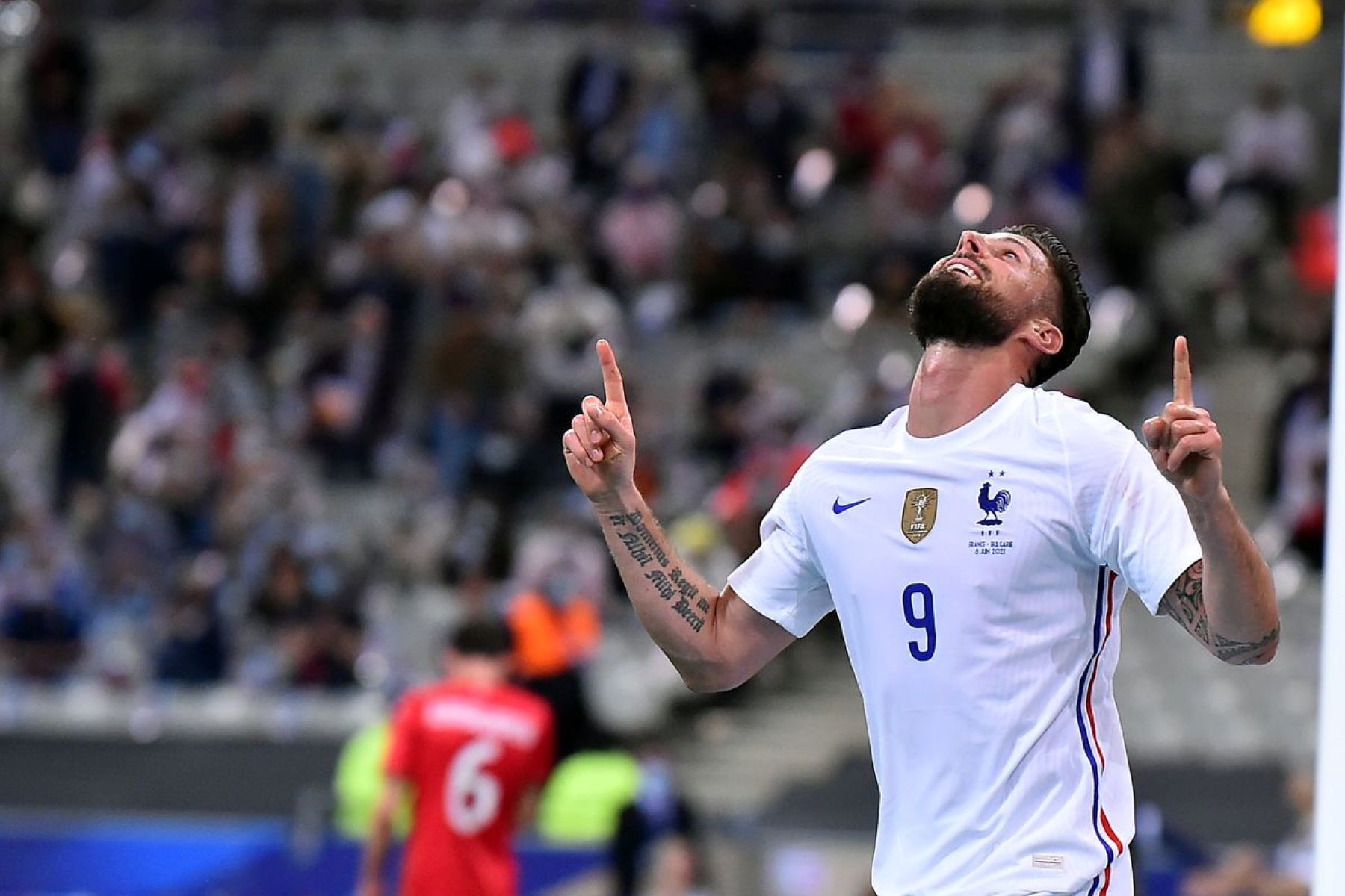 Καλή η τριπλέτα αλλά και ο Ζιρού δεν πάει πίσω (vid)