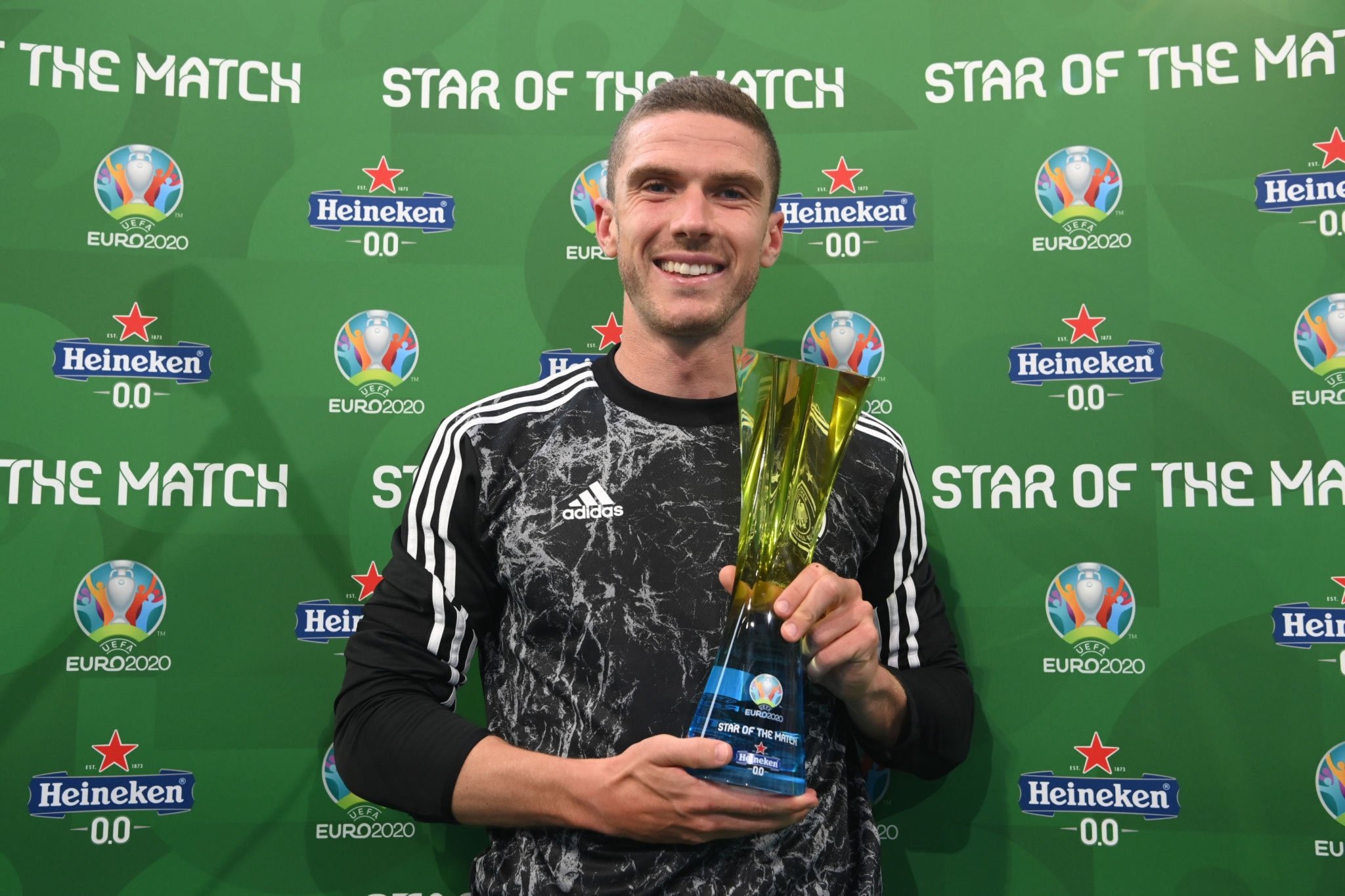 Ο Γκόσενς κέρδισε τον Κριστιάνο… και του άφησε και την μπλούζα!