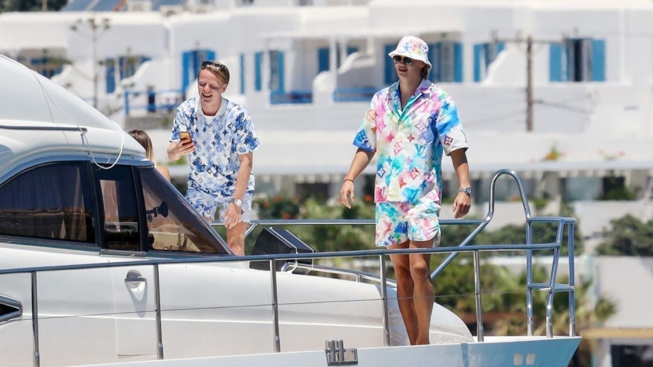 Ο Χάαλαντ διέψευσε τις σπατάλες της Μυκόνου με τρολάρισμα (pic)