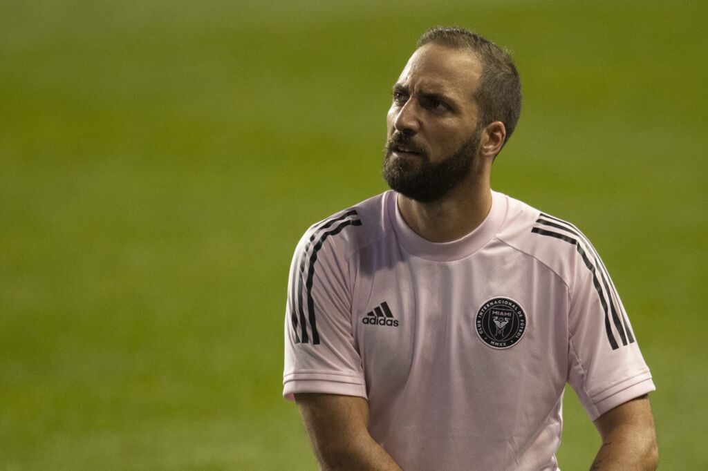 Ιγκουαΐν: «Στη Γιουβέντους νόμιζα πως έπαιζα μέσος!»