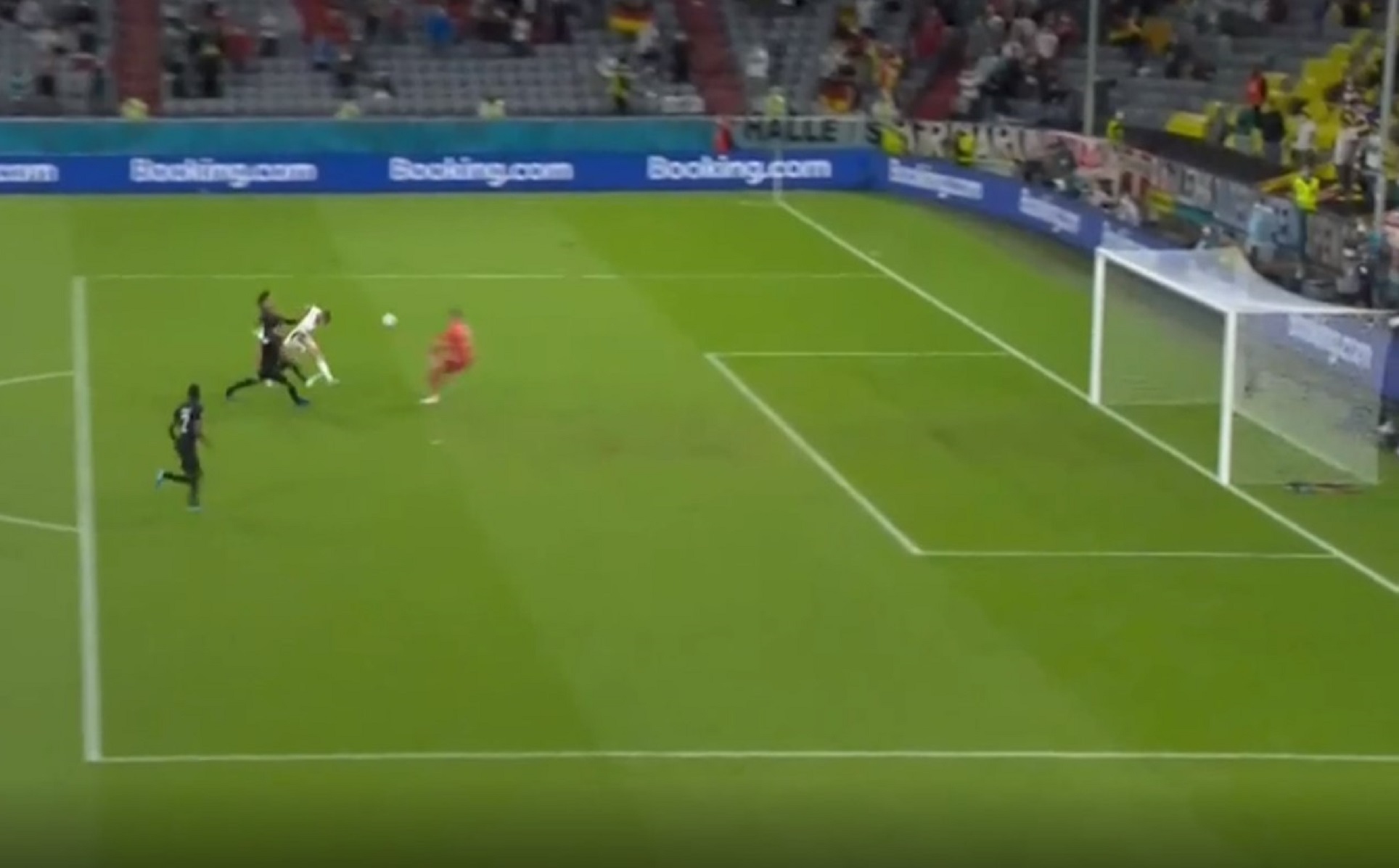 Η Γερμανία ισοφάρισε και το έφαγε με τη… σέντρα! (vids)