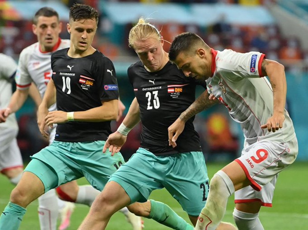 Αυσ(τρία) στη… σταχτοπούτα Βόρεια Μακεδονία! (vid)