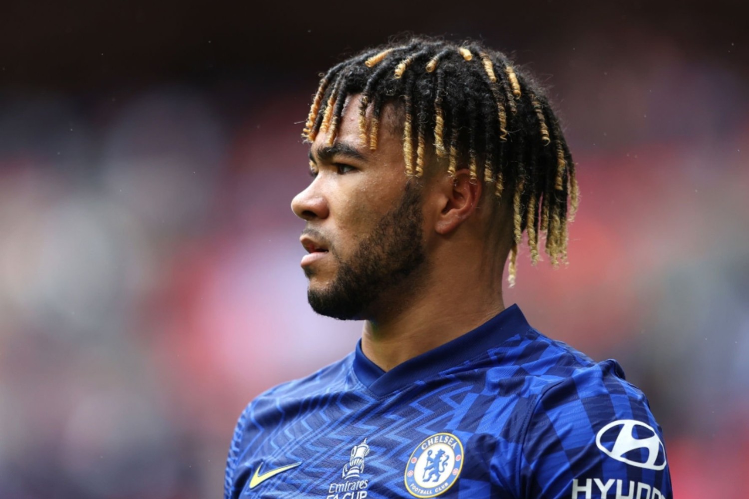 Στο μπλοκάκι του Πεπ το μηχανάκι της Τσέλσι