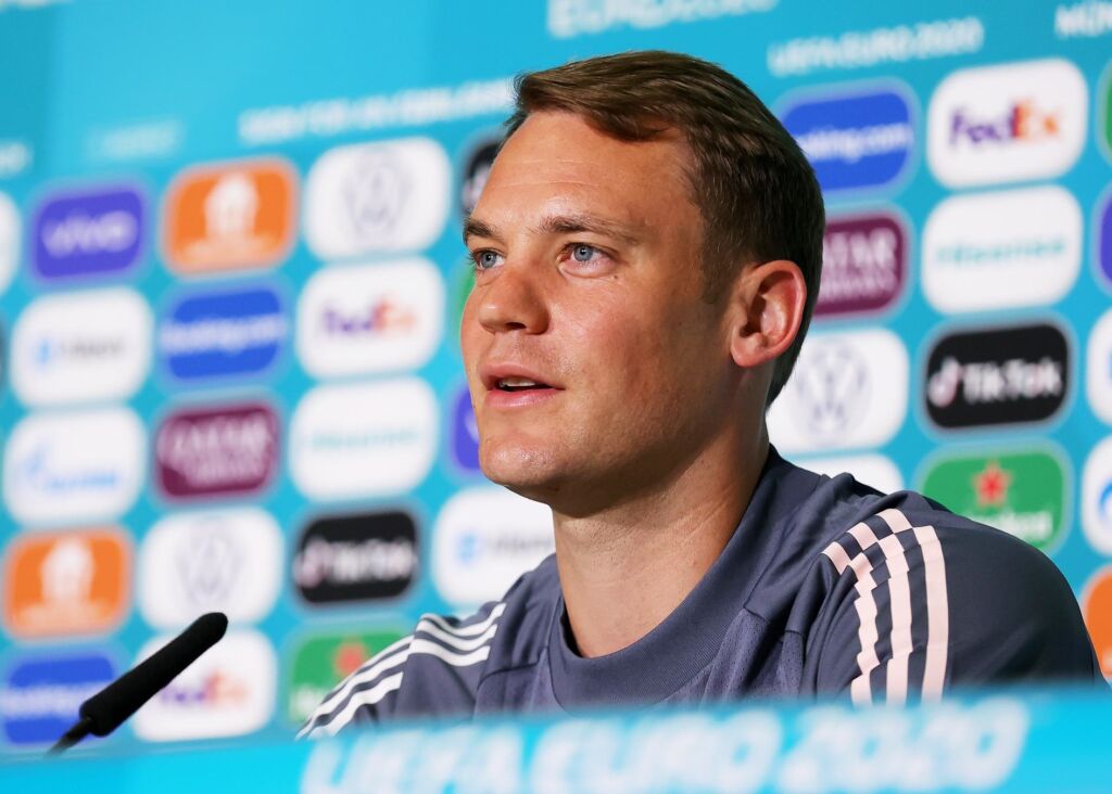 Νόιερ: «Τους σεβόμαστε, αλλά δεν είμαστε αουτσάιντερ»