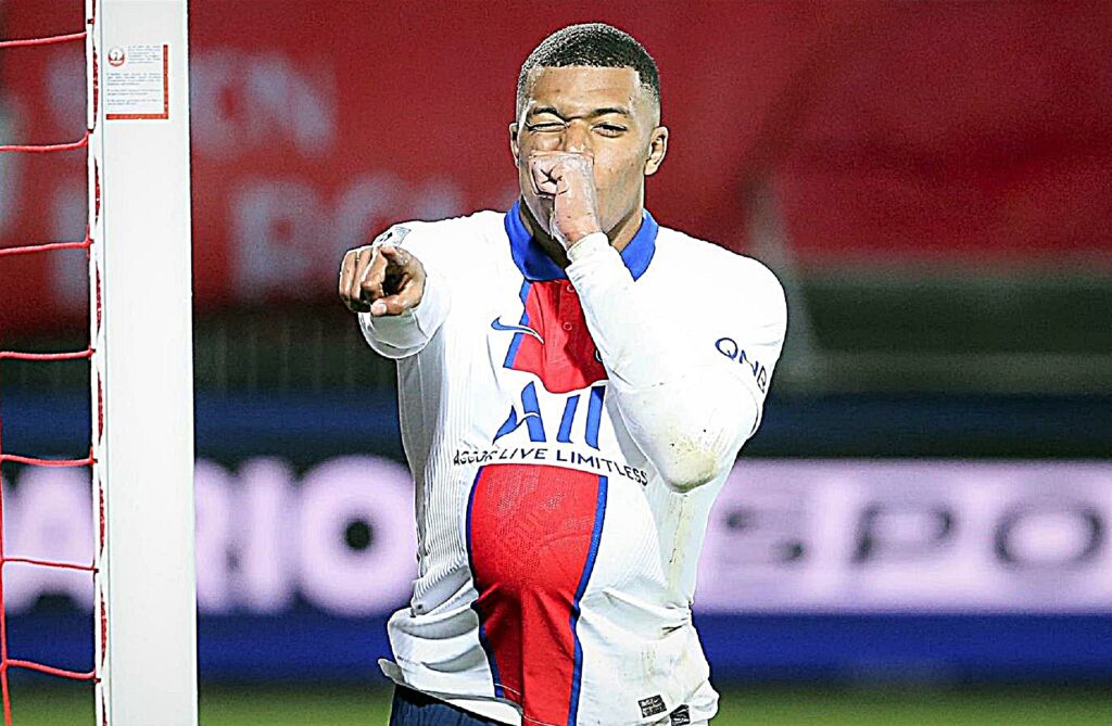 «Ο Μπαπέ ζήτησε να φύγει από την Παρί Σεν Ζερμέν!»