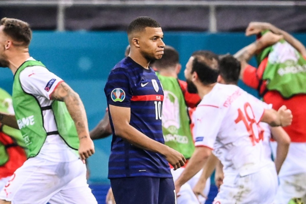 Μπαπέ: «Συγγνώμη, ηθελα να βοηθήσω αλλά απέτυχα»