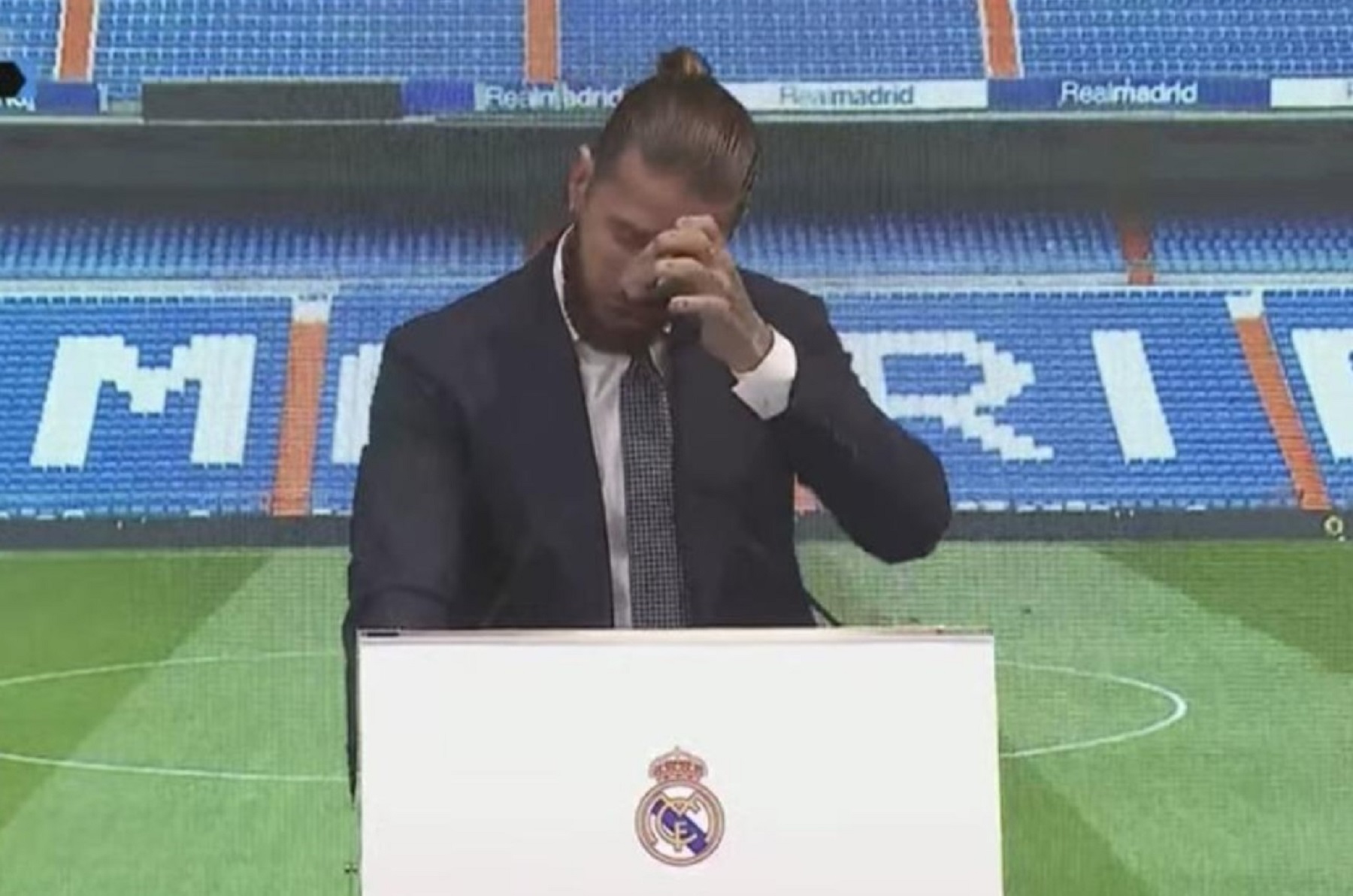 Δάκρυσε στο «αντίο» ο Ράμος – «Θα επιστρέψω μια μέρα!»