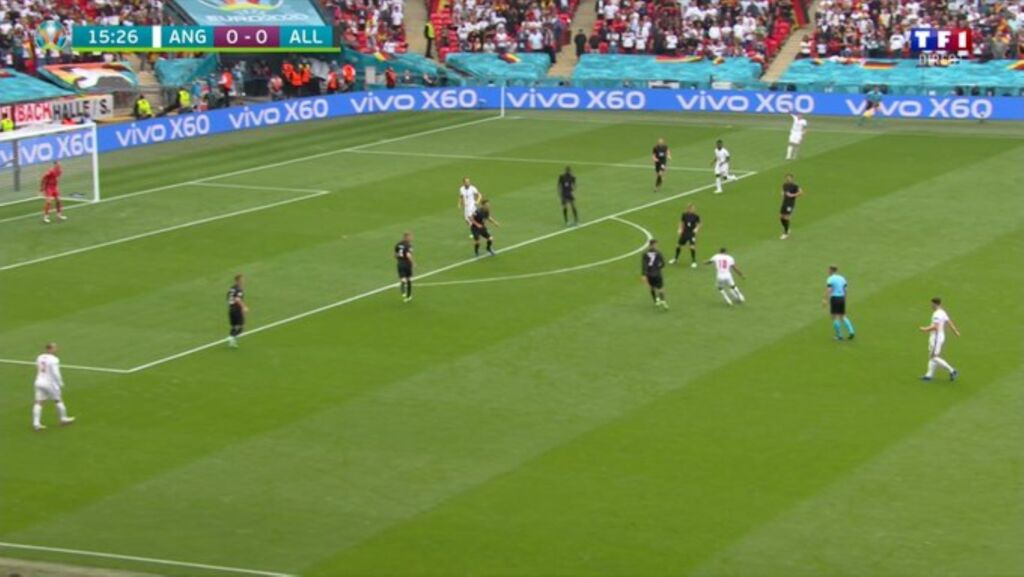 H σπουδαία απόκρουση του Νόιερ στην «τορπίλη» του Στέρλινγκ (vid)