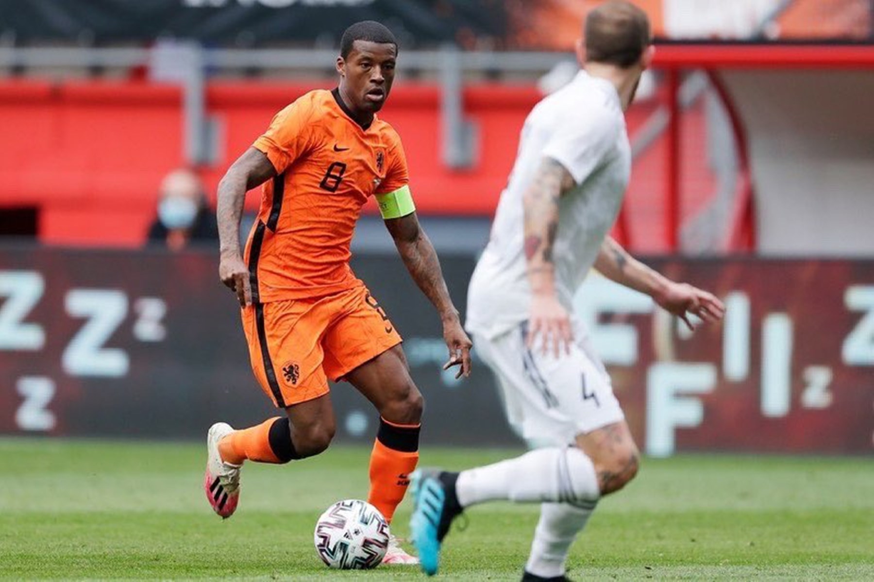 O Βαϊνάλντουμ έγινε «ντούκι» για τα μάτια της Παρί! (pics)